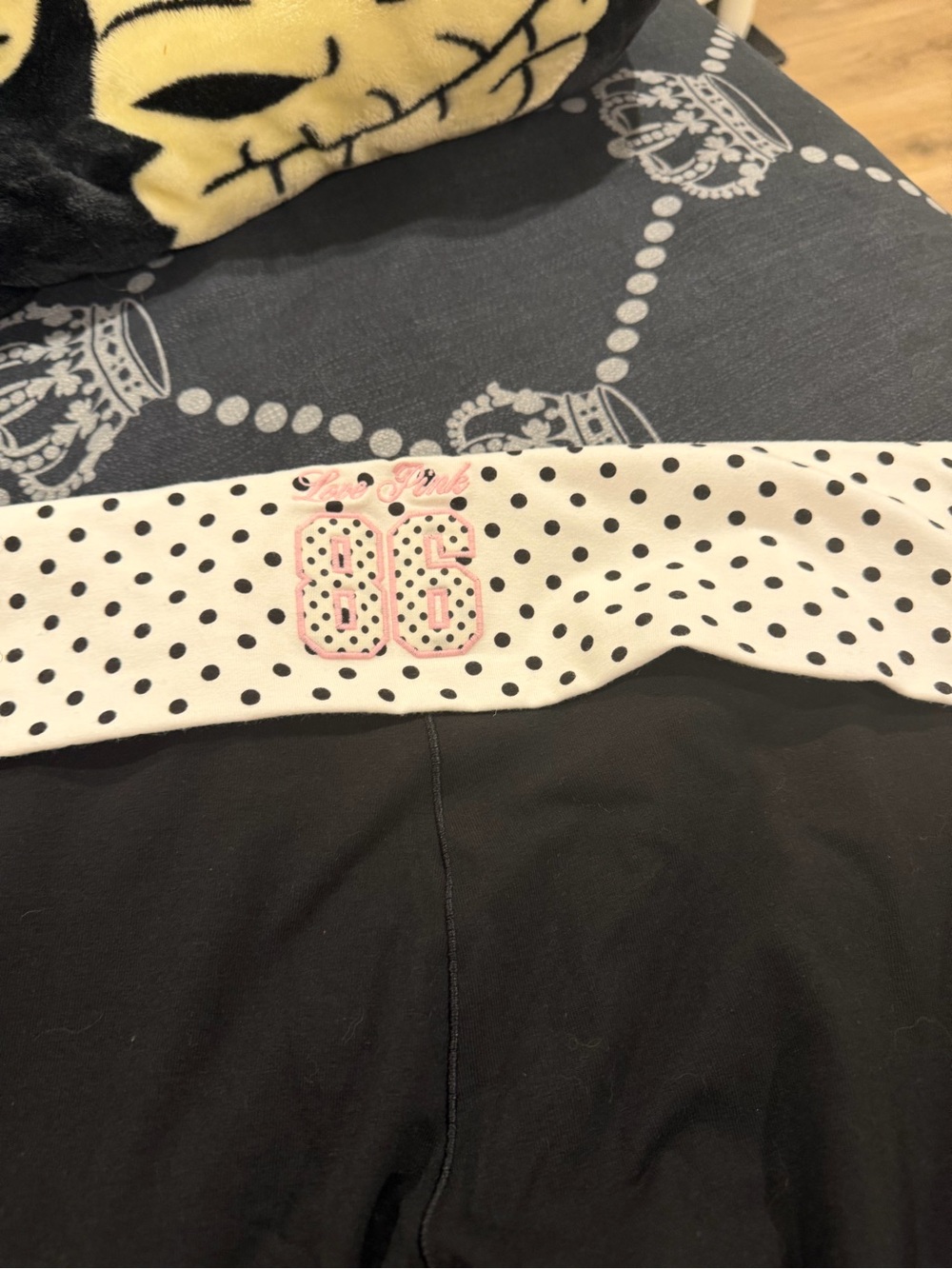 PINK Victoria's Secret Black Leggings with Polka Dot Waistband and Pink '86'